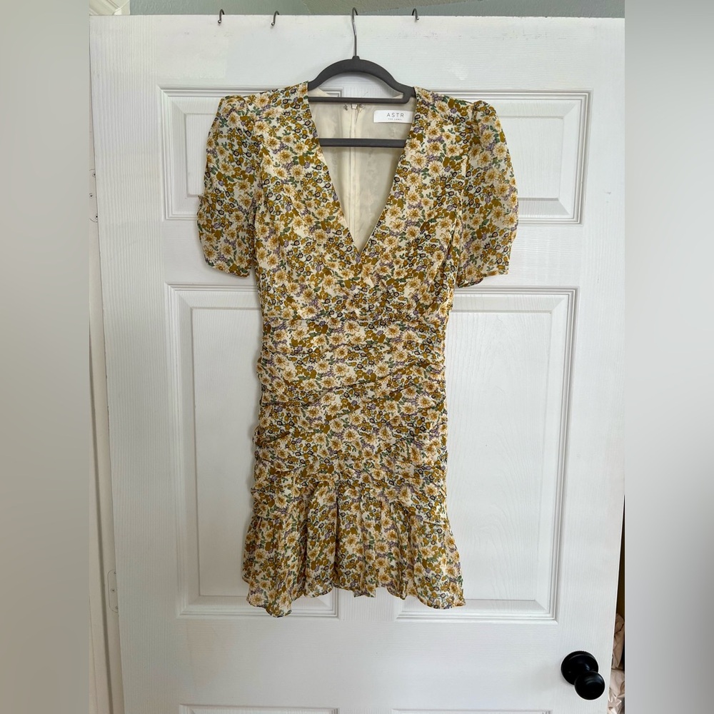 ASTR the Label Lucky Me Dress in Mustard & Blue Daisy Floral